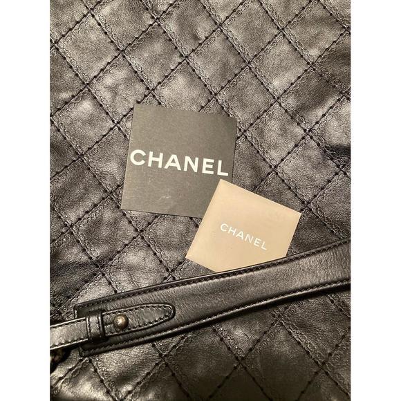CHANEL Black Leather Crave Tote Bag - Picture 9 of 9